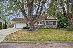 540 19th Ave S, Wisconsin Rapids, WI 54495 - Photo 2