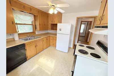1521 Monroe Street, Wisconsin Rapids, WI 54494 - Photo 6