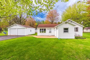 5177 Reddin Rd, Wisconsin Rapids, WI 54495 - Photo 2