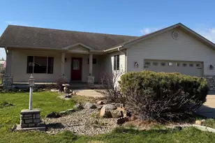 803 Roberts St, Spencer, WI 54479 - Photo 2