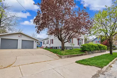 1901 Strongs Avenue, Stevens Point, WI 54481 - Photo 2