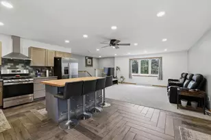 2410 Hickory Dr, Plover, WI 54467 - Photo 14
