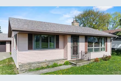 808 N Walnut Avenue, Marshfield, WI 54449 - Photo 2