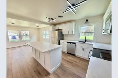 704 Spruce Street, Merrill, WI 54452 - Photo 8