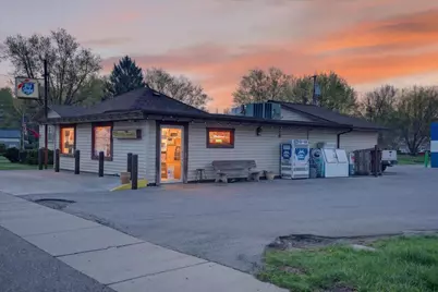 723 Milwaukee Road, Clinton, WI 53525 - Photo 2