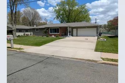 1909 Palmetto Avenue, Marshfield, WI 54449 - Photo 2