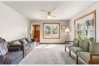 612 N Walnut Avenue, Marshfield, WI 54449 - Photo 4