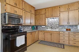 520 Lincoln St, Wisconsin Rapids, WI 54494 - Photo 8