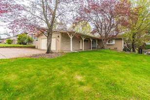 1235 Elm St, Wausau, WI 54401 - Photo 2