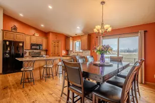 2850 Flagstone Ln, Wausau, WI 54401 - Photo 12
