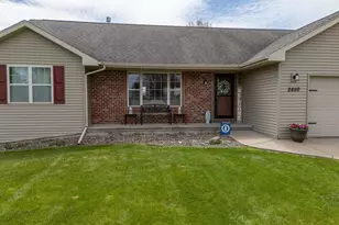 2850 Flagstone Ln, Wausau, WI 54401 - Photo 2