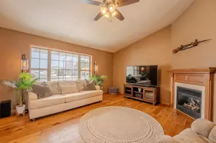 2850 Flagstone Ln, Wausau, WI 54401 - Photo 6