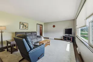 1427 E 29th St, Marshfield, WI 54449 - Photo 6