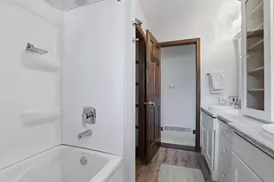 1427 E 29th St, Marshfield, WI 54449 - Photo 24