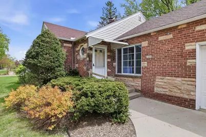 2409 Simonis Street, Stevens Point, WI 54481 - Photo 4