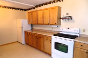 406 W Schofield Ave, Greenwood, WI 54437 - Photo 32