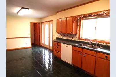 406 Schofield Avenue, Greenwood, WI 54437 - Photo 6