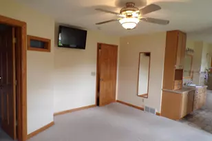 406 W Schofield Ave, Greenwood, WI 54437 - Photo 12