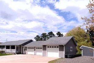406 W Schofield Ave, Greenwood, WI 54437 - Photo 2