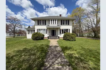 405 Broadway Avenue, Medford, WI 54451 - Photo 2