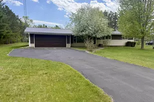 W13071 Bighorn Ave, Hancock, WI 54943 - Photo 2