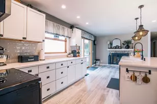 401 Sunset Pl, Neillsville, WI 54456 - Photo 10