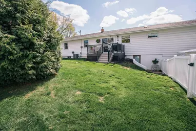 401 Sunset Place, Neillsville, WI 54456 - Photo 6