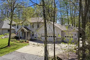 1126 W Ives St, Marshfield, WI 54449 - Photo 4