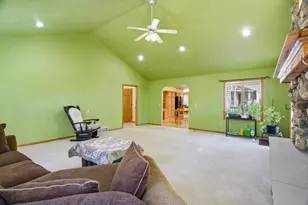 1126 W Ives St, Marshfield, WI 54449 - Photo 22