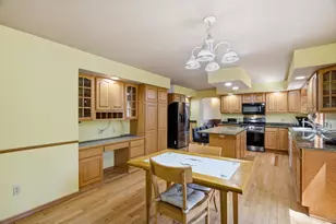 1126 W Ives St, Marshfield, WI 54449 - Photo 18