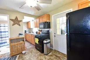 1017 Williams St, Stevens Point, WI 54481 - Photo 6