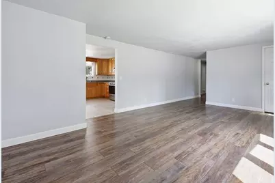 606 N Plum Avenue, Marshfield, WI 54449 - Photo 8