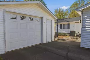 606 N Plum Ave, Marshfield, WI 54449 - Photo 4