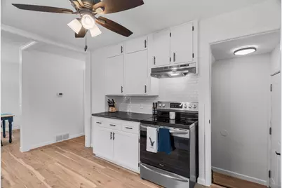 806 Doege Street, Marshfield, WI 54449 - Photo 8