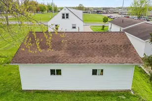 806 E Doege St, Marshfield, WI 54449 - Photo 24