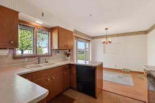 330 18th St, Wisconsin Rapids, WI 54494 - Photo 2