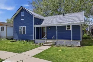 310 N Maple Ave, Marshfield, WI 54449 - Photo 2