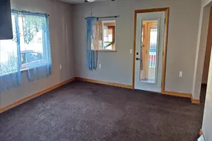 221 W 4th St, Neillsville, WI 54456 - Photo 6