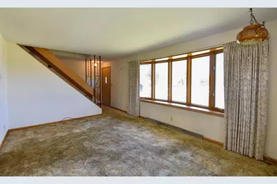 712 Polk Street, Stevens Point, WI 54481 - Photo 2