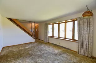 712 Polk St, Stevens Point, WI 54481 - Photo 2