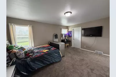 901 Waterside Street, Athens, WI 54411 - Photo 16