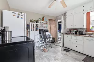 110 S 4th St, Colby, WI 54421 - Photo 8