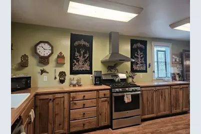 215 W Depot Street, Marshfield, WI 54449 - Photo 6