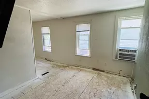 2142 Strongs Ave, Stevens Point, WI 54481 - Photo 12