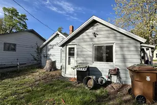 2142 Strongs Ave, Stevens Point, WI 54481 - Photo 4