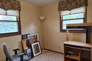 1300 E 20th St, Marshfield, WI 54449 - Photo 18