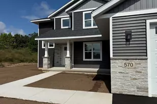 570 Amberwood Wy, Plover, WI 54467 - Photo 2