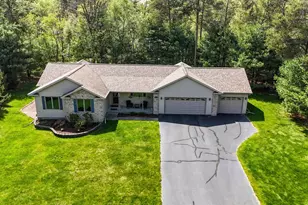 6010 Timber Wolfe Ct, Wisconsin Rapids, WI 54494 - Photo 2