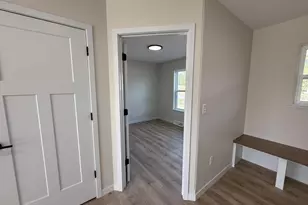 561 Amberwood Wy, Plover, WI 54467 - Photo 8