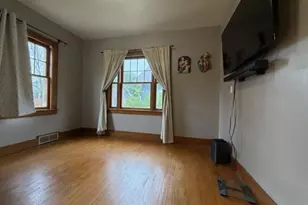 1203 Royalton St, Waupaca, WI 54981 - Photo 10